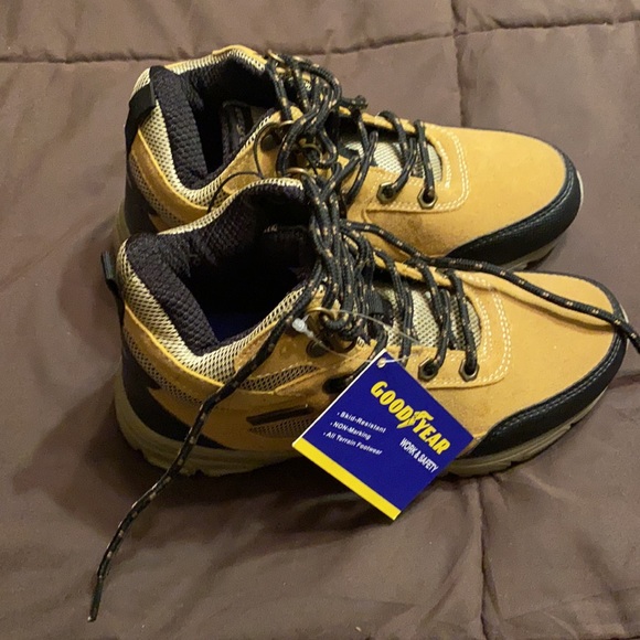 Goodyear boots - Picture 2 of 6